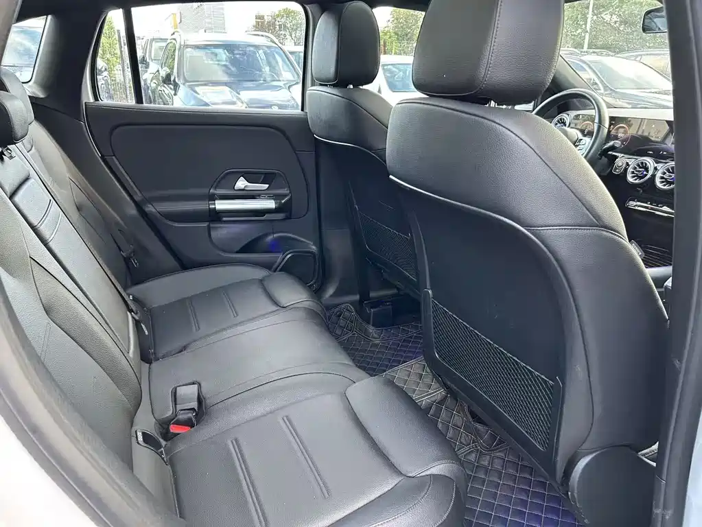 Mercedes-Benz GLA — миниатюра 14