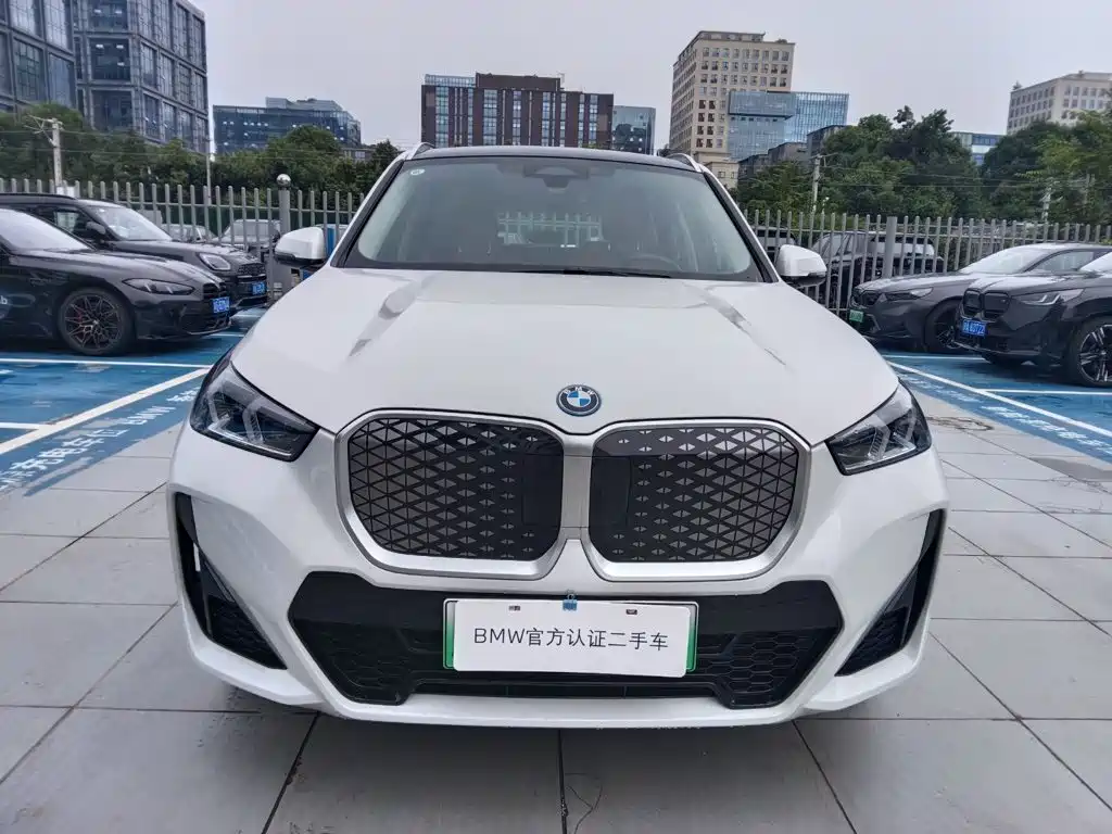 BMW iX1 — миниатюра 2
