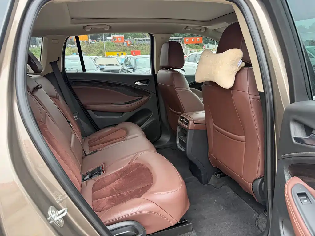 Buick Envision Plus — миниатюра 6