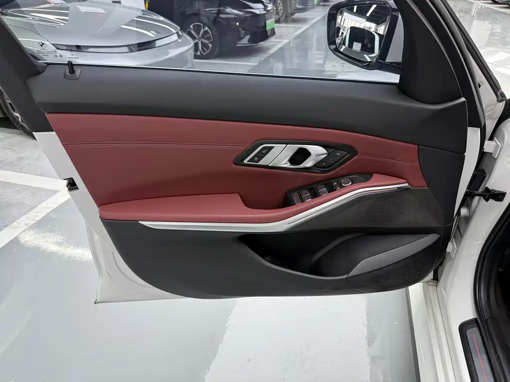 BMW i3 — миниатюра 6