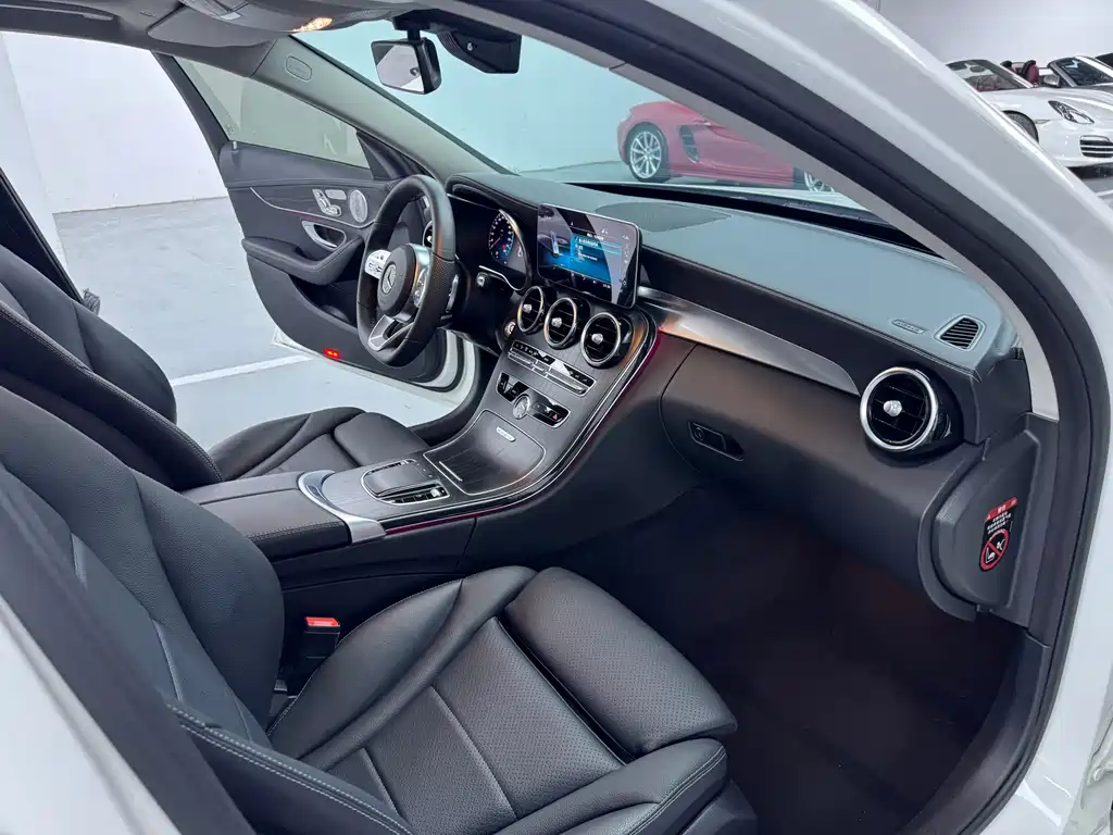 Mercedes-Benz C-Class — миниатюра 16