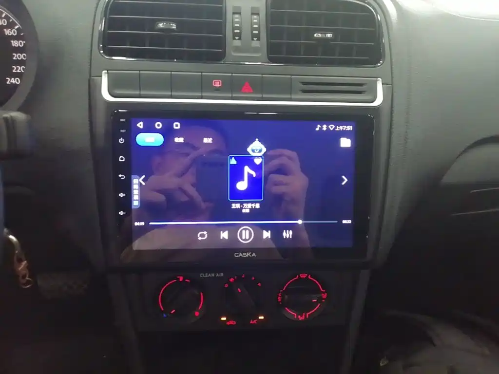 Volkswagen Polo — миниатюра 13