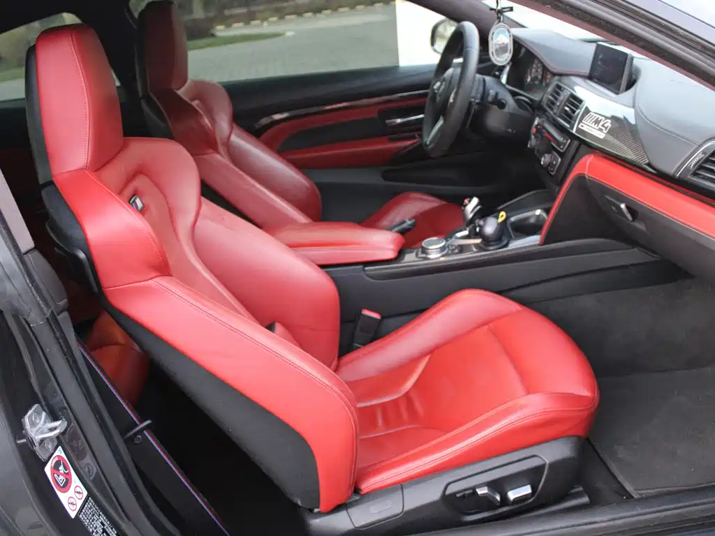 BMW M4 — миниатюра 8
