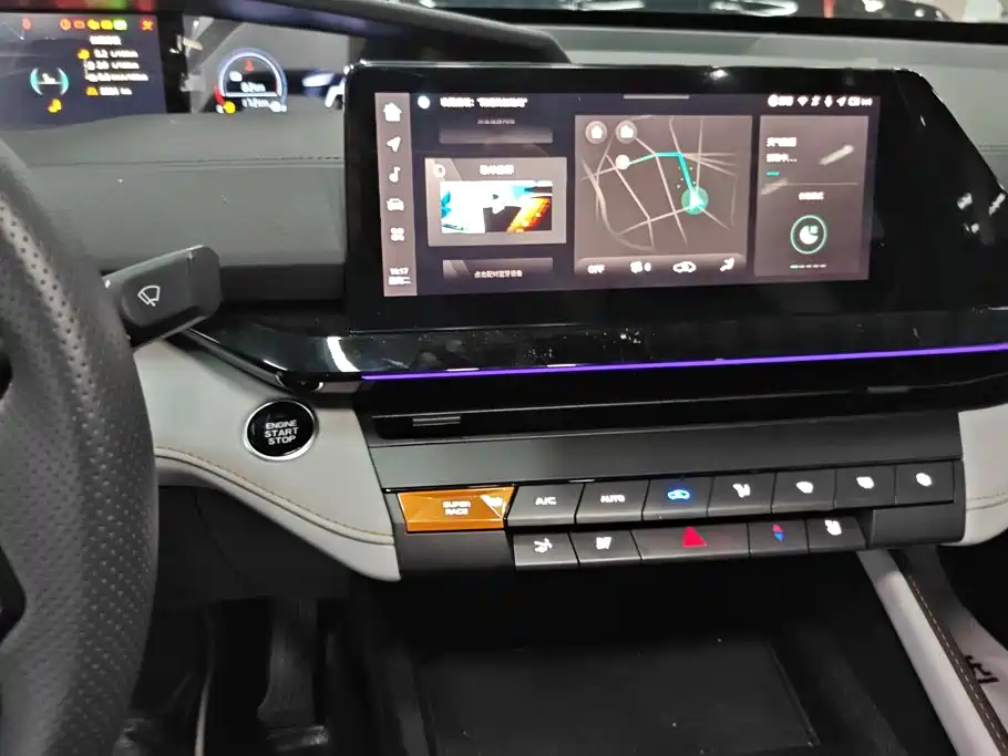 Changan UNI-V iDD — миниатюра 13
