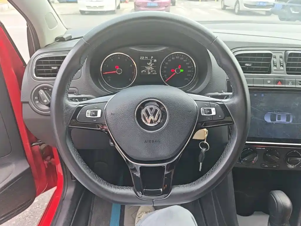 Volkswagen Polo — миниатюра 11