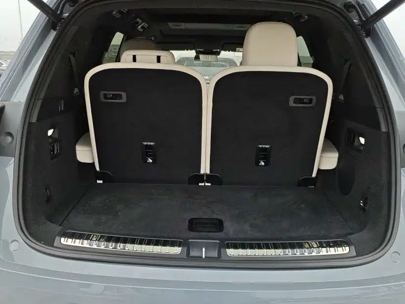 Li Auto L8 2025 Ultra