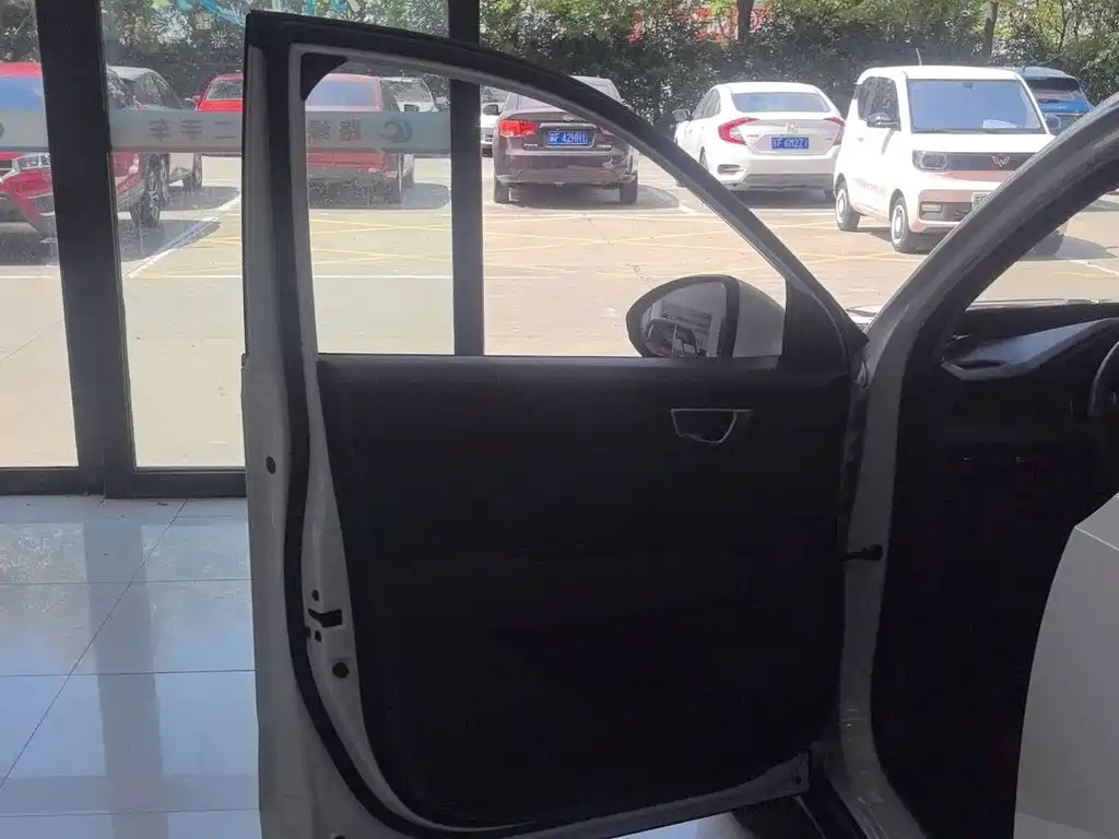 Wuling Xingchi — миниатюра 8