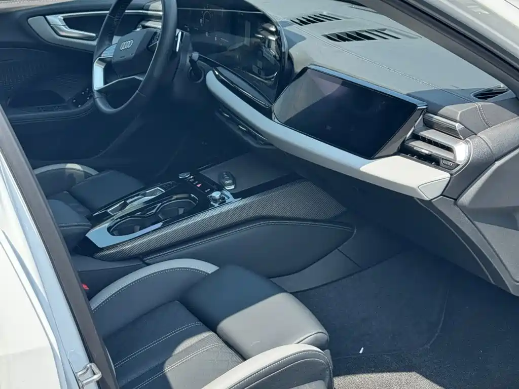 Audi A5L — миниатюра 8