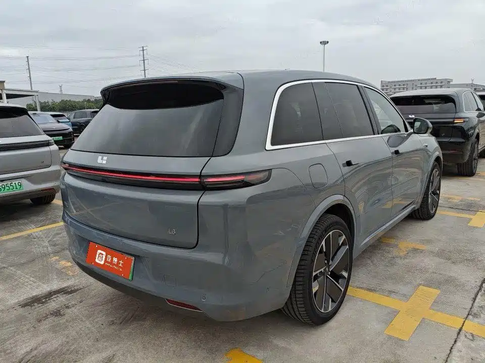 Li Auto L8 2025 Ultra