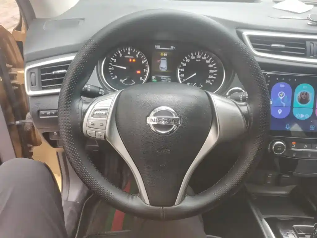 Nissan Qashqai — миниатюра 11