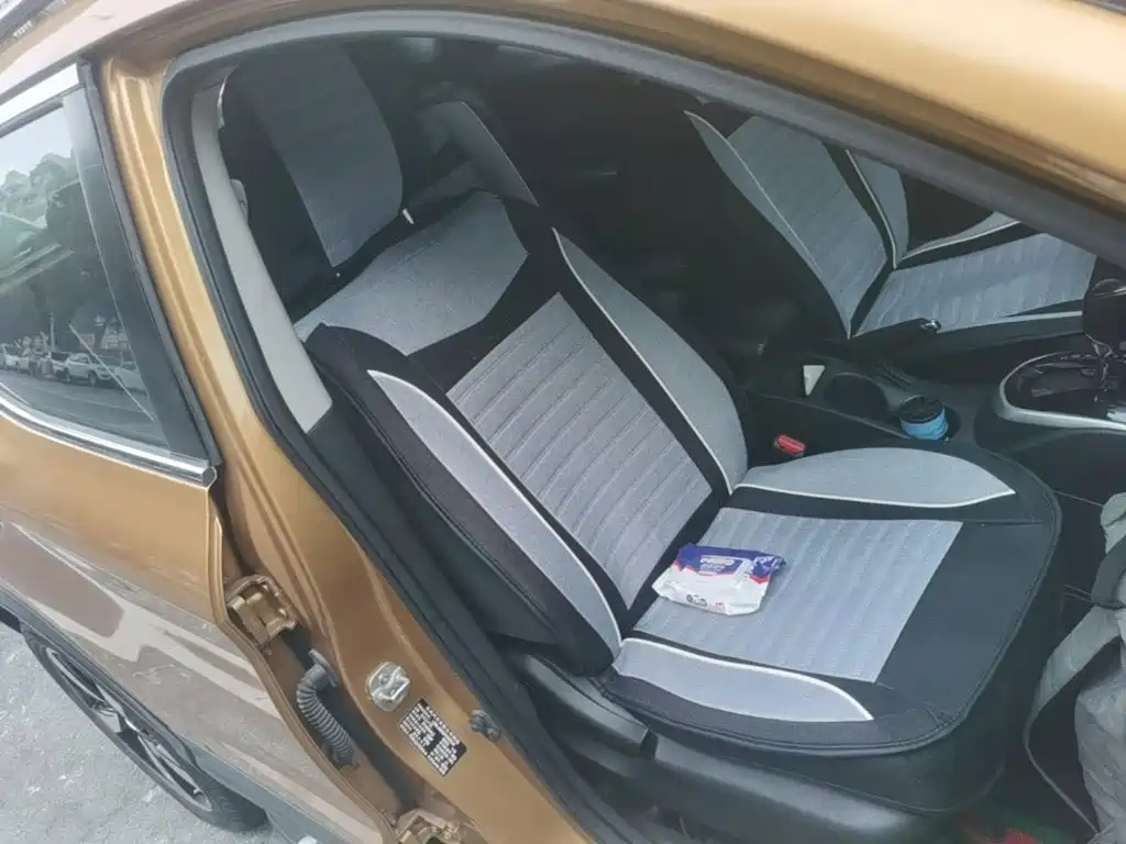 Nissan Qashqai — миниатюра 25