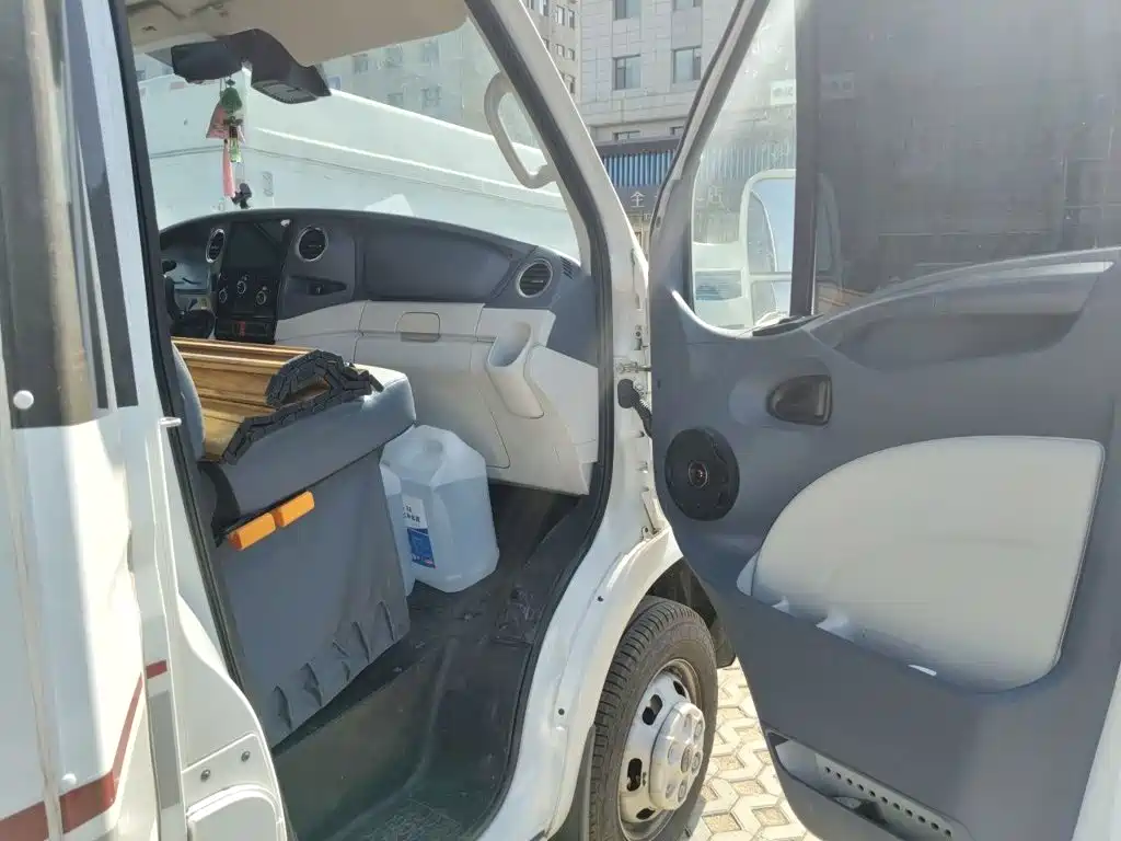 MAXUS 上汽大通MAXUS H90房车 — миниатюра 18
