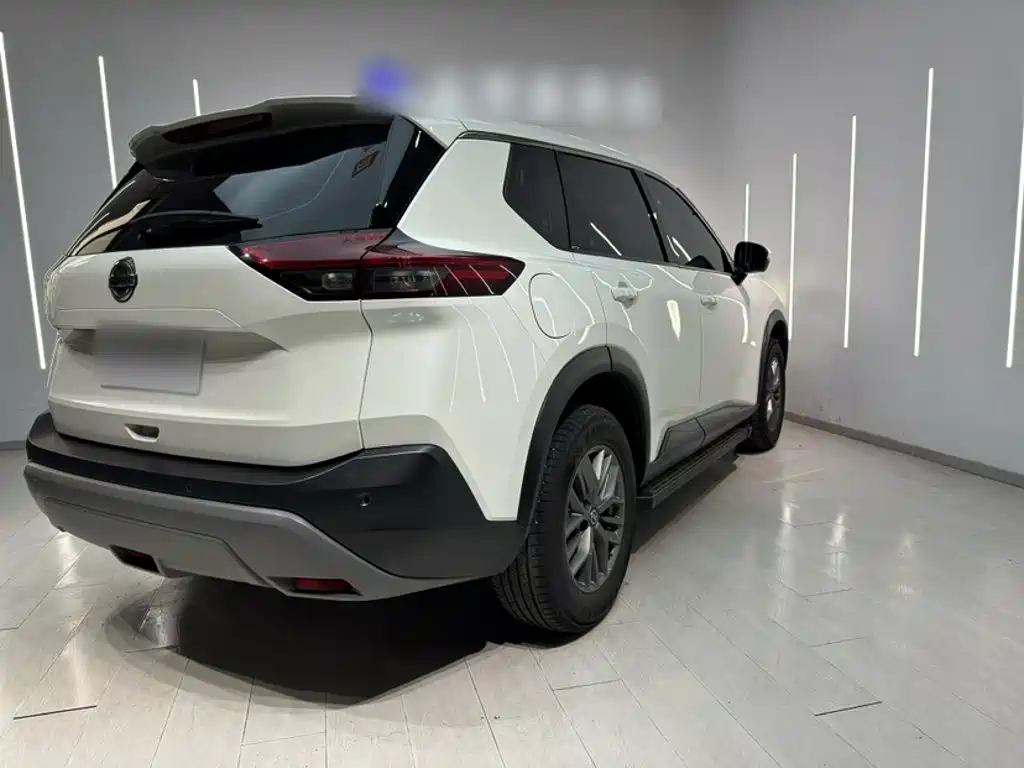 Nissan X-Trail — миниатюра 9