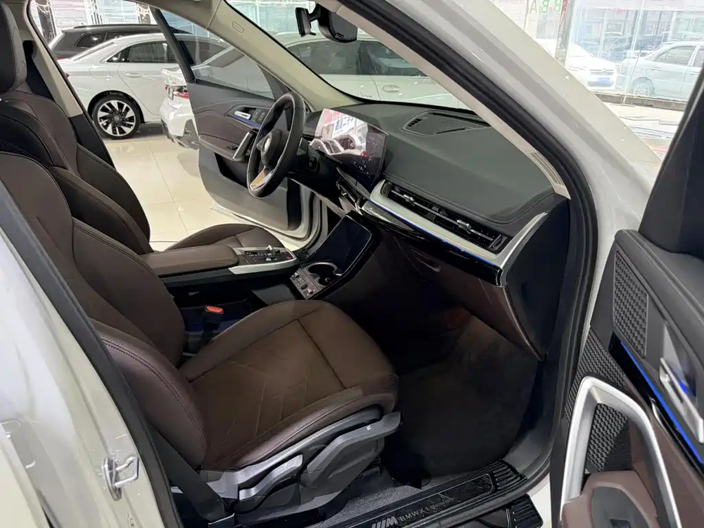BMW X1 — миниатюра 9