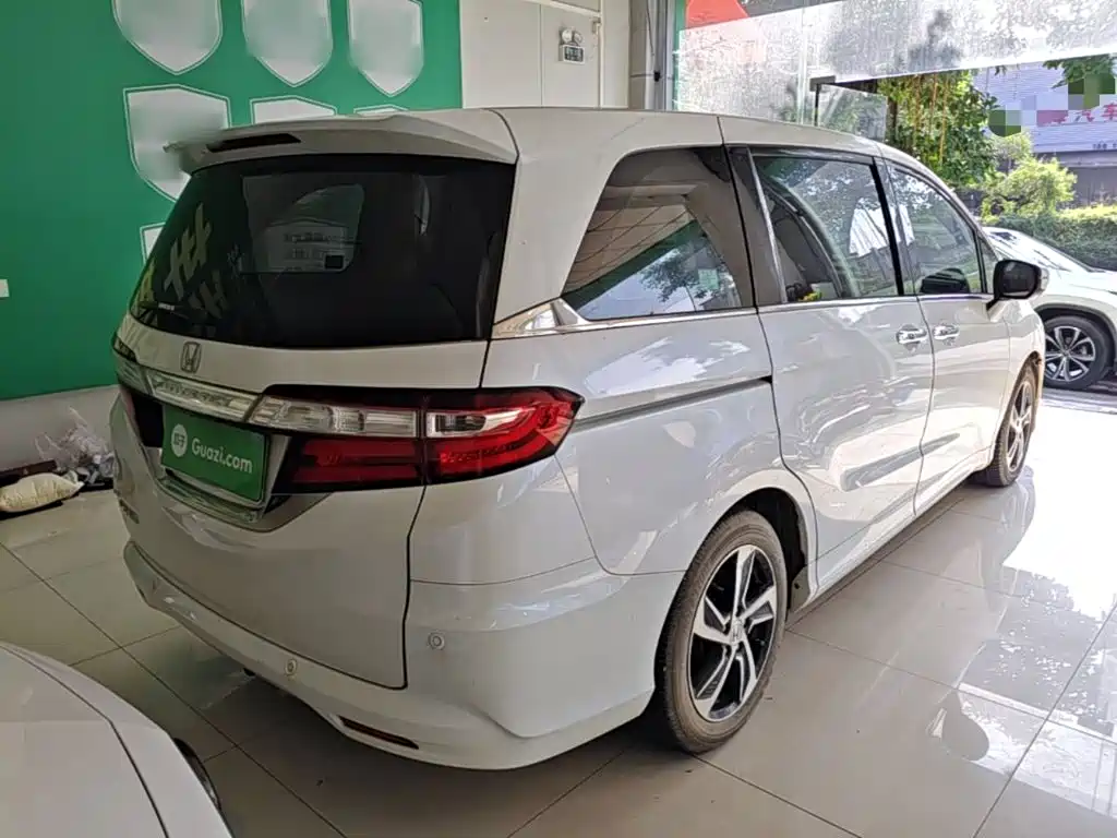 Honda Odyssey — миниатюра 7