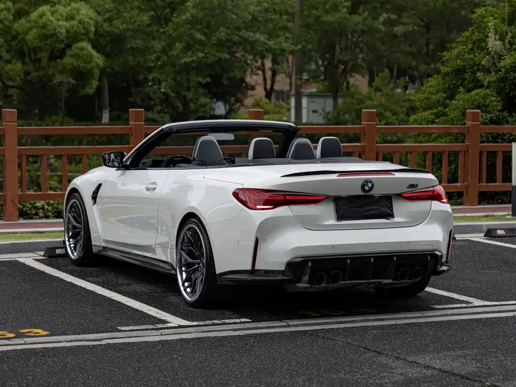BMW M4 — миниатюра 6