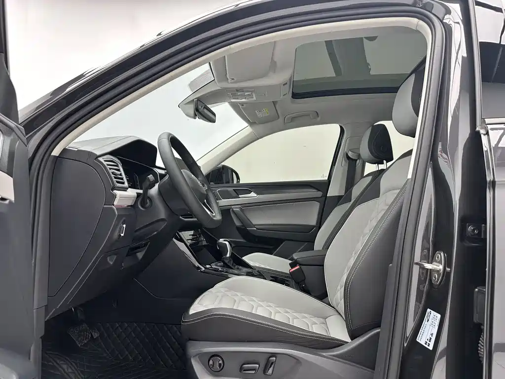 Volkswagen Tayron 2023 280TSI Luxury Plus