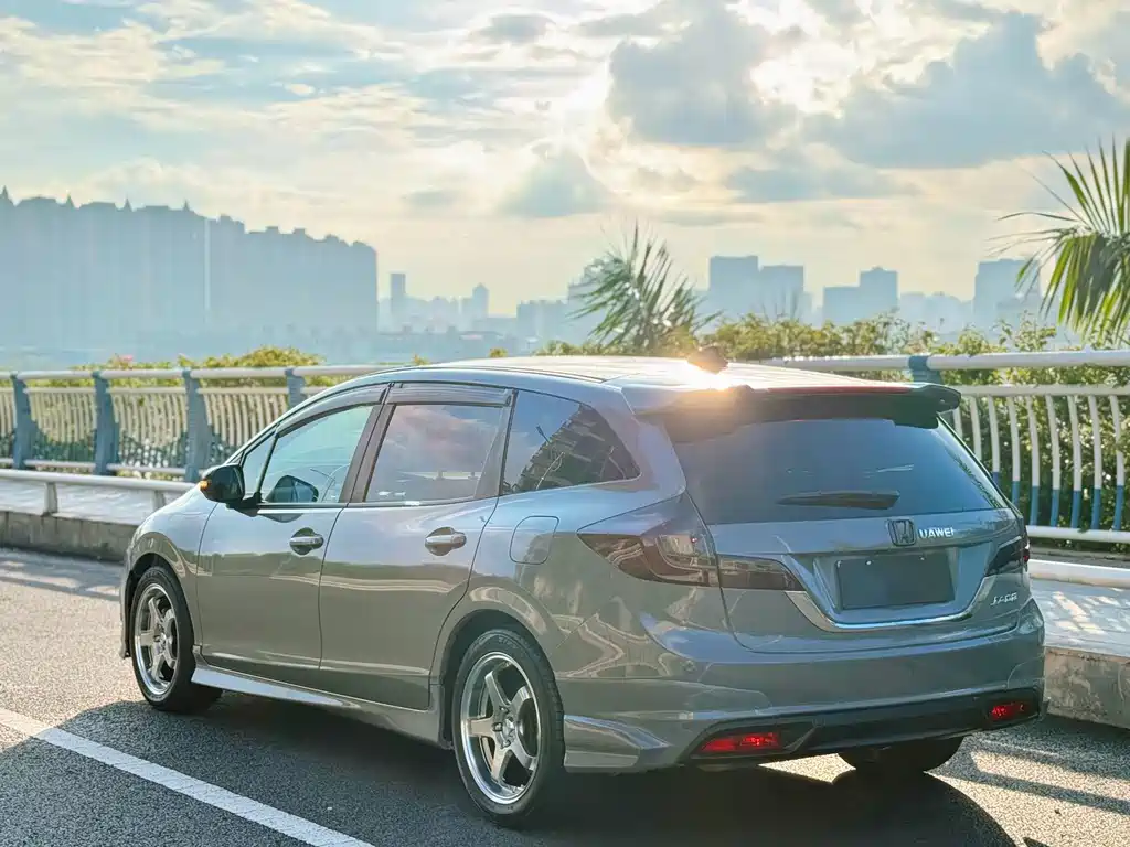 Honda Jade — миниатюра 6