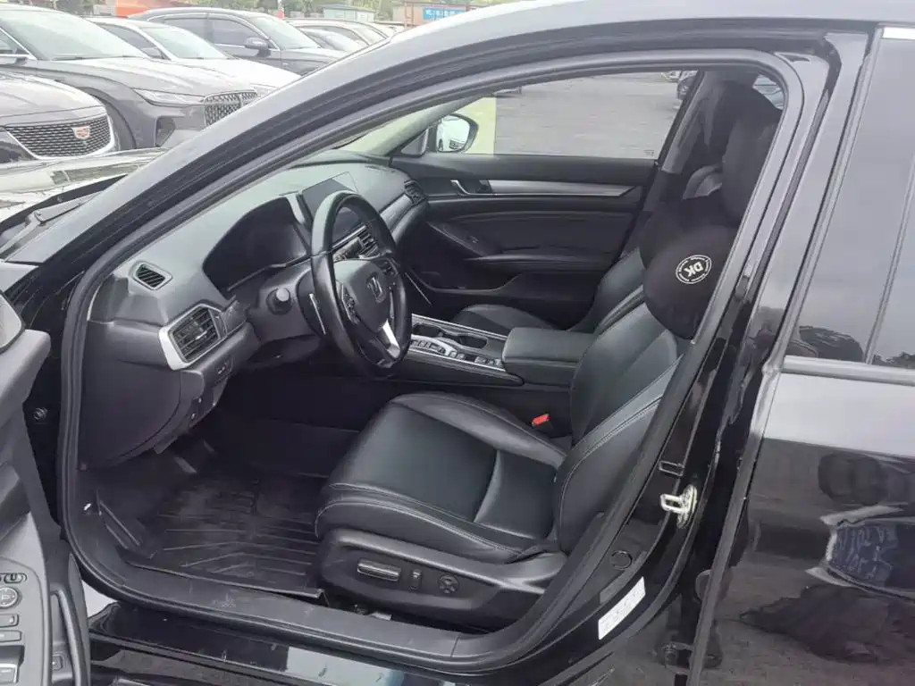 Honda Accord — миниатюра 15