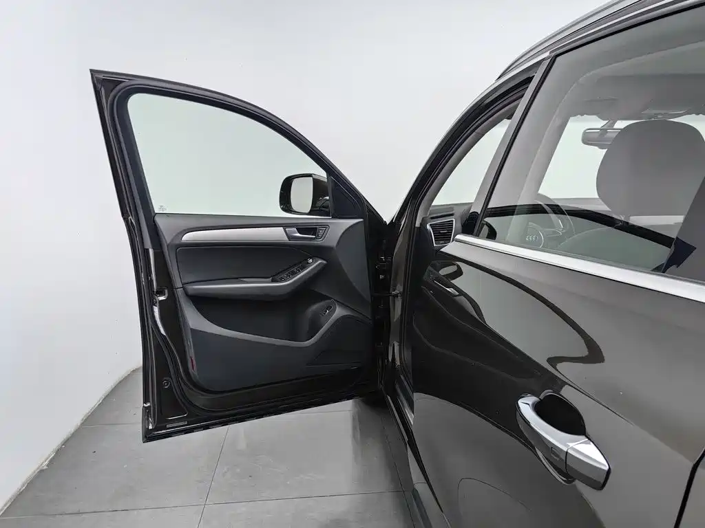 Audi Q5 — миниатюра 8