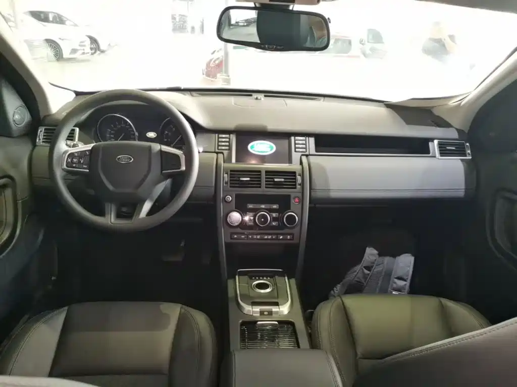 Land Rover Discovery Sport — миниатюра 10
