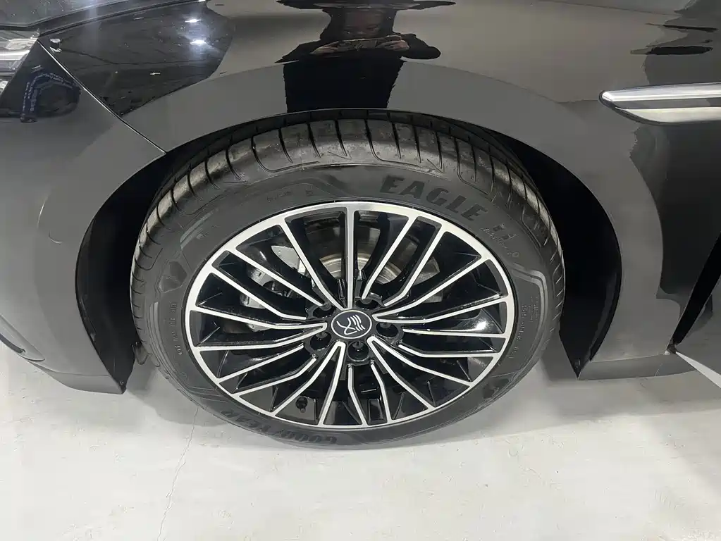 BYD Han — миниатюра 16