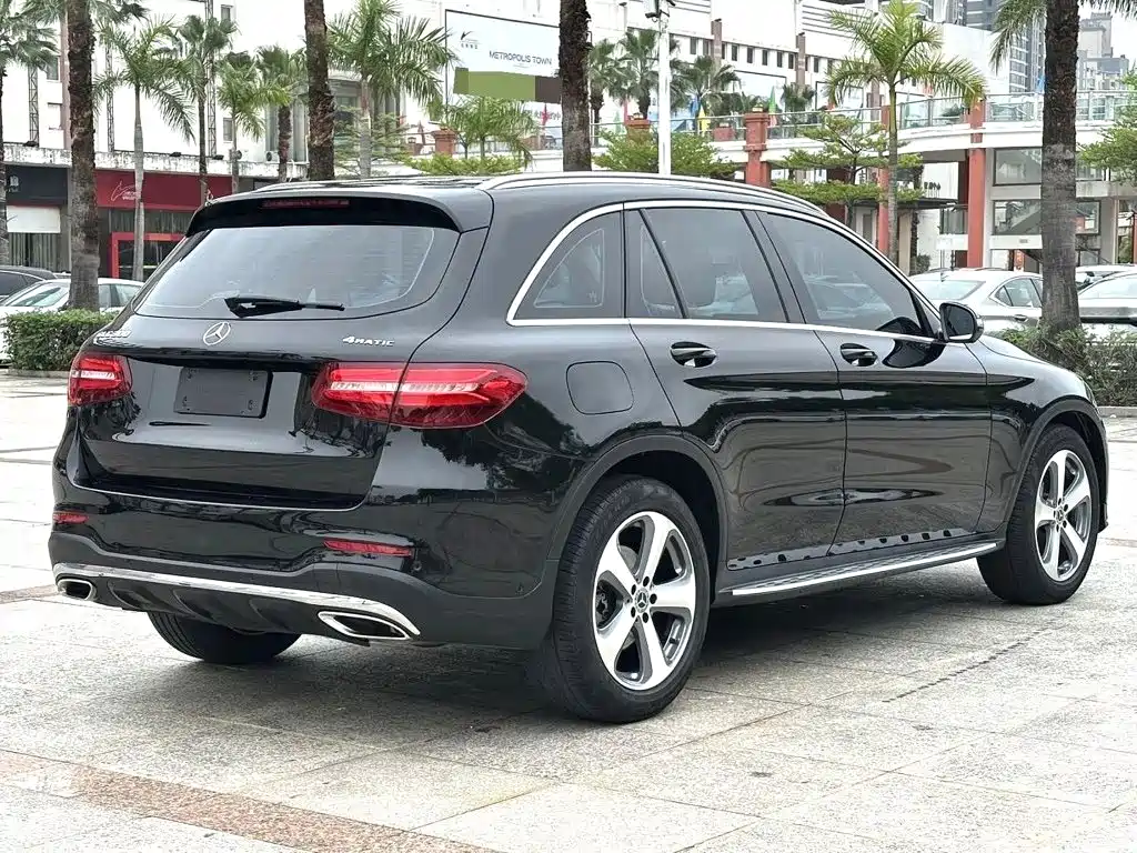 Mercedes-Benz GLC 2017 GLC 300 4MATIC