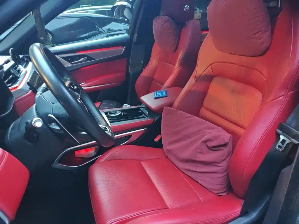 Jaguar F-PACE — миниатюра 11
