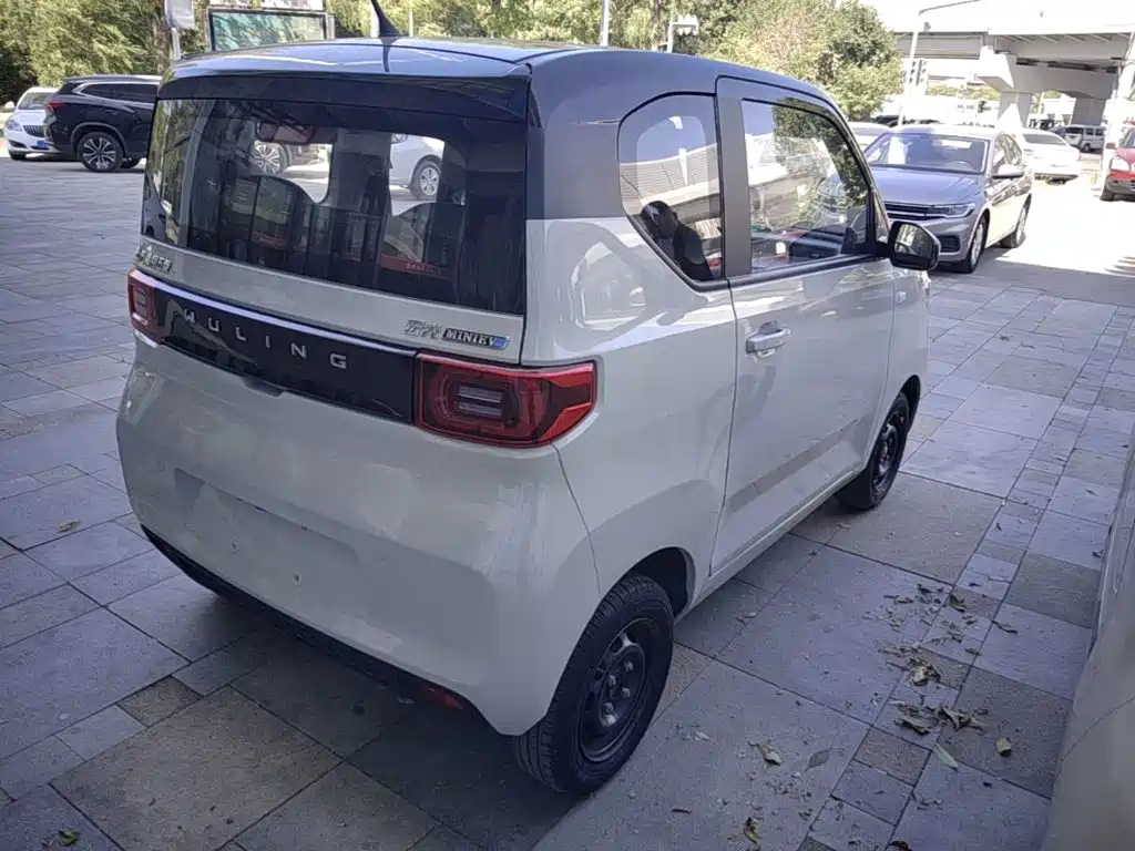 Wuling MINIEV — миниатюра 7