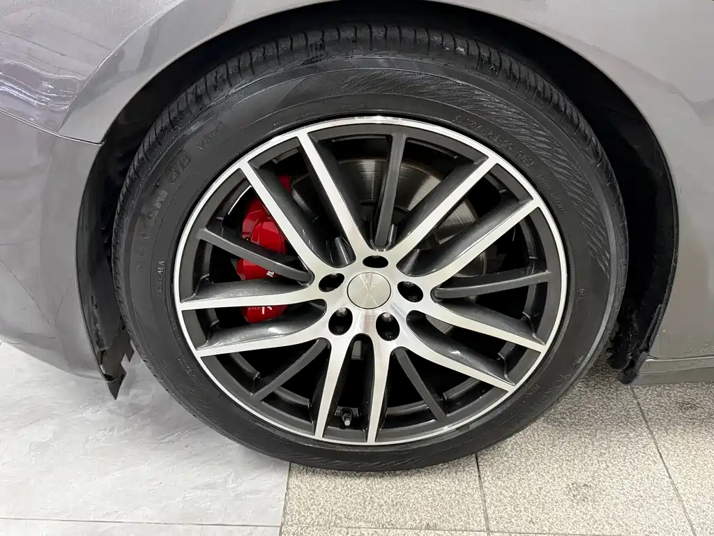 Maserati Ghibli — миниатюра 5