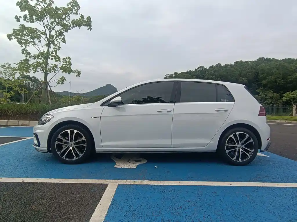 Volkswagen Golf — миниатюра 4