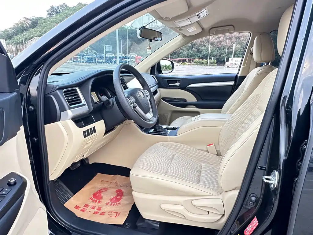 Toyota Highlander — миниатюра 7