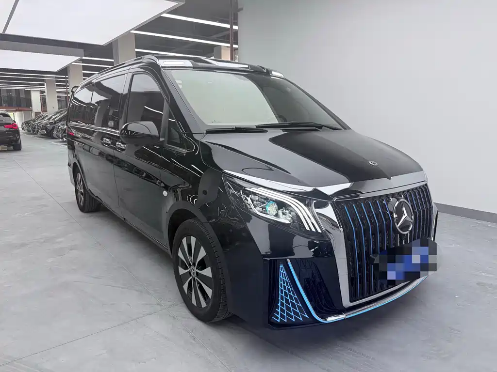 Mercedes-Benz Vito 2021 2.0T 7 мест