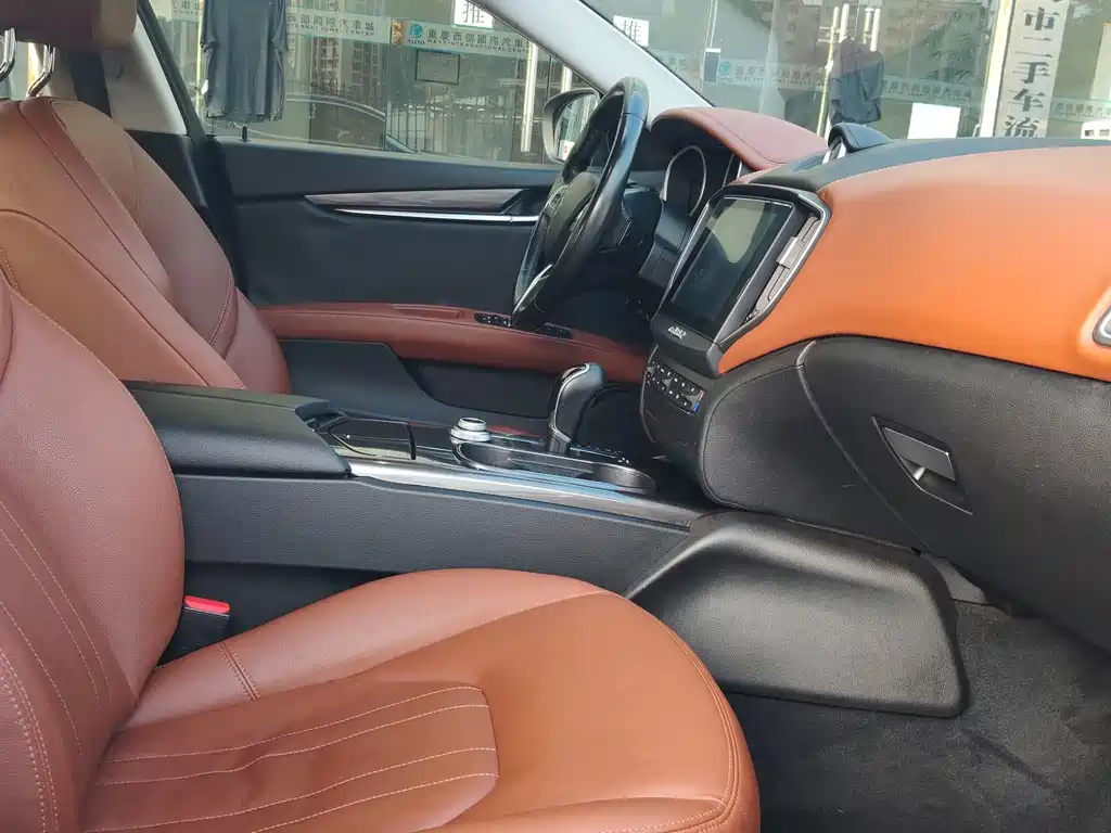 Maserati Ghibli — миниатюра 5