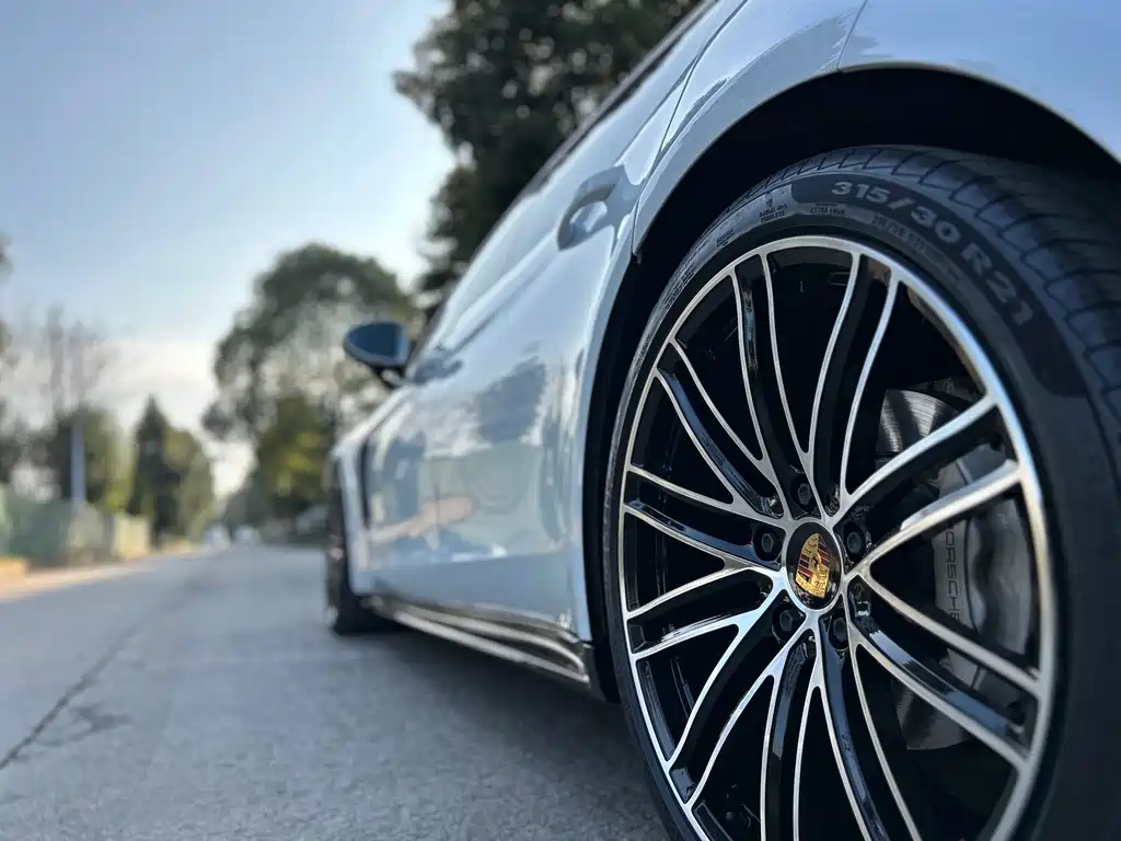 Porsche Panamera 2017 Panamera Executive Long Wheelbase 3.0T