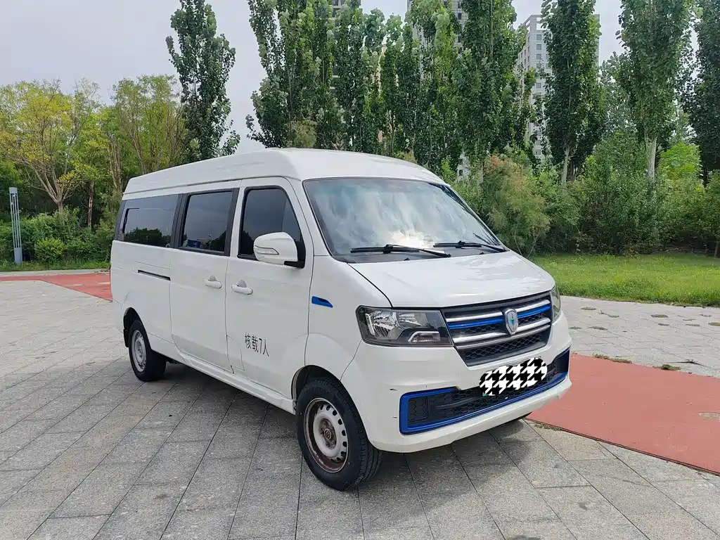Jinbei Hiace EV — миниатюра 3