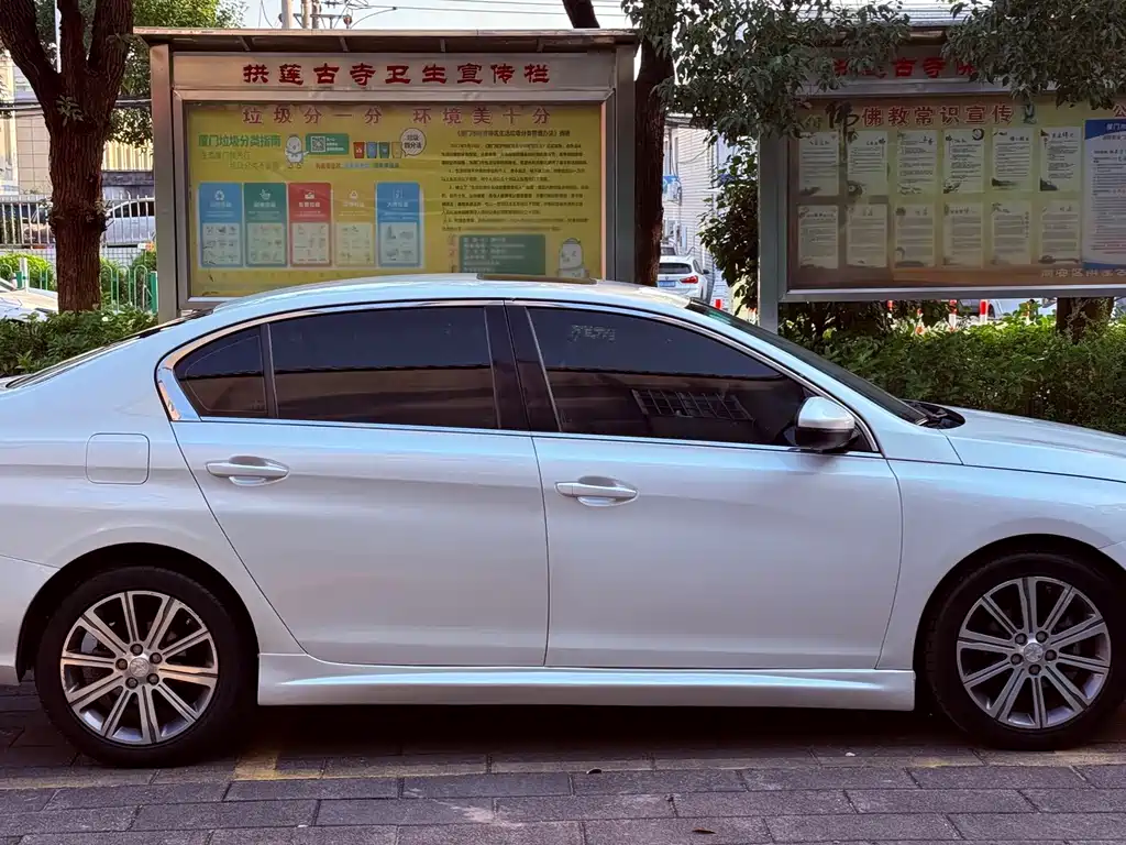Peugeot 408 — миниатюра 4