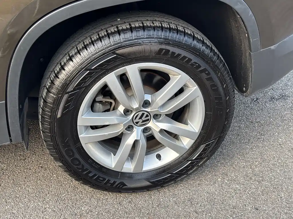 Volkswagen Tiguan — миниатюра 20