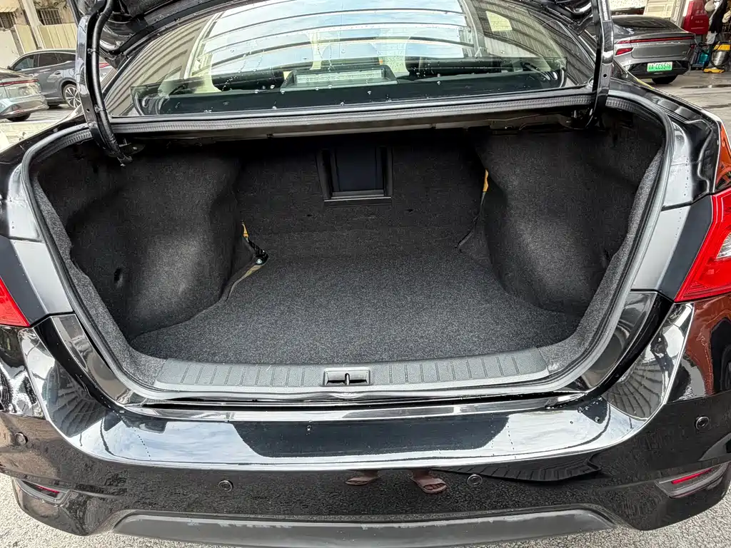 Nissan Sylphy — миниатюра 14