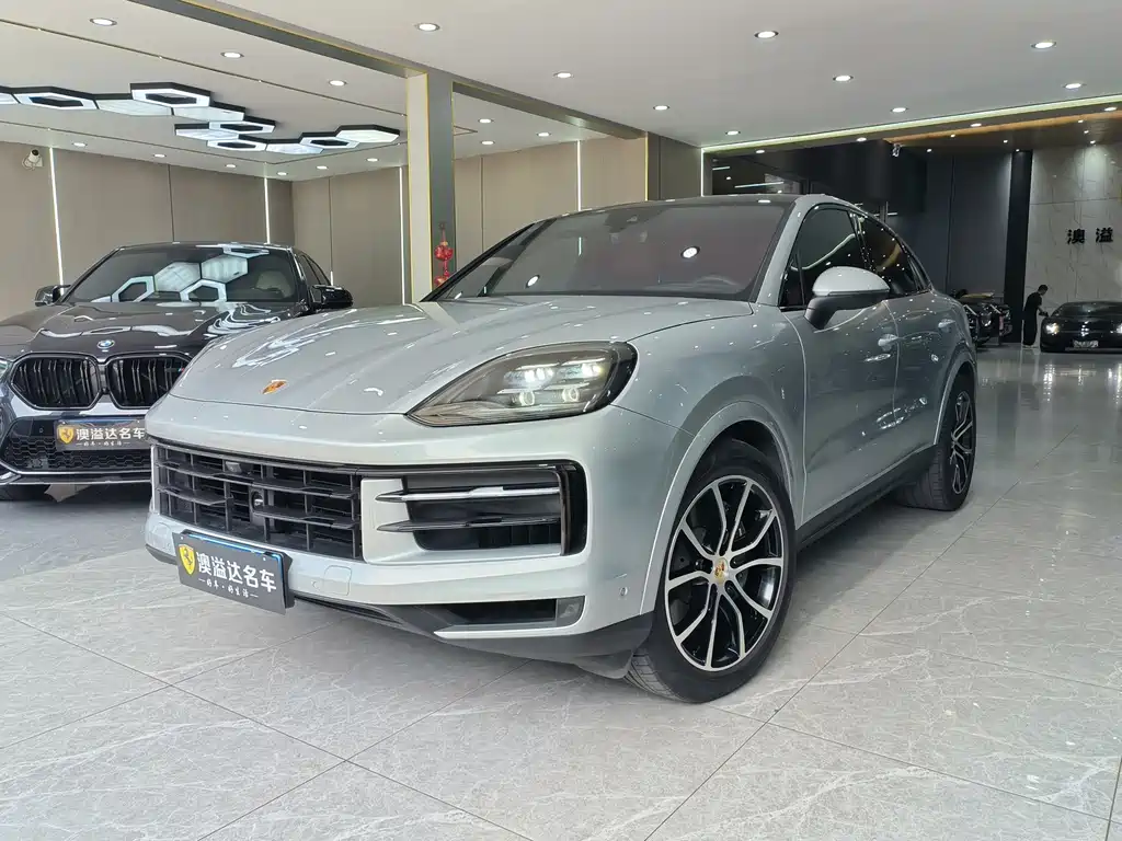 Porsche Cayenne — миниатюра 27