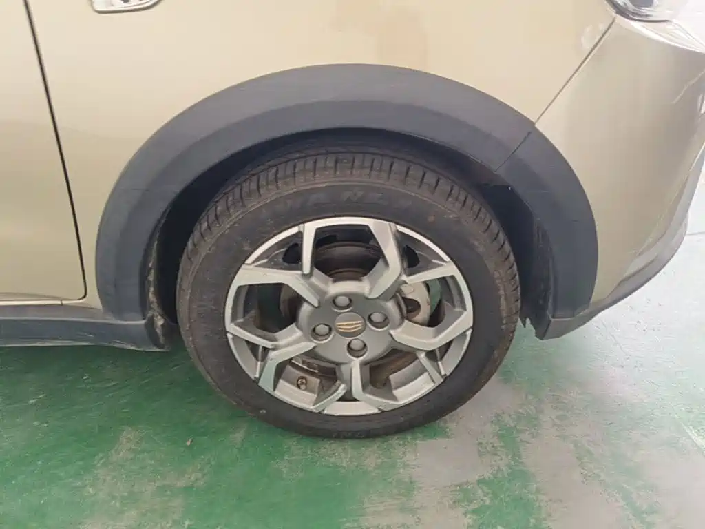 Geely Vision X1 — миниатюра 12
