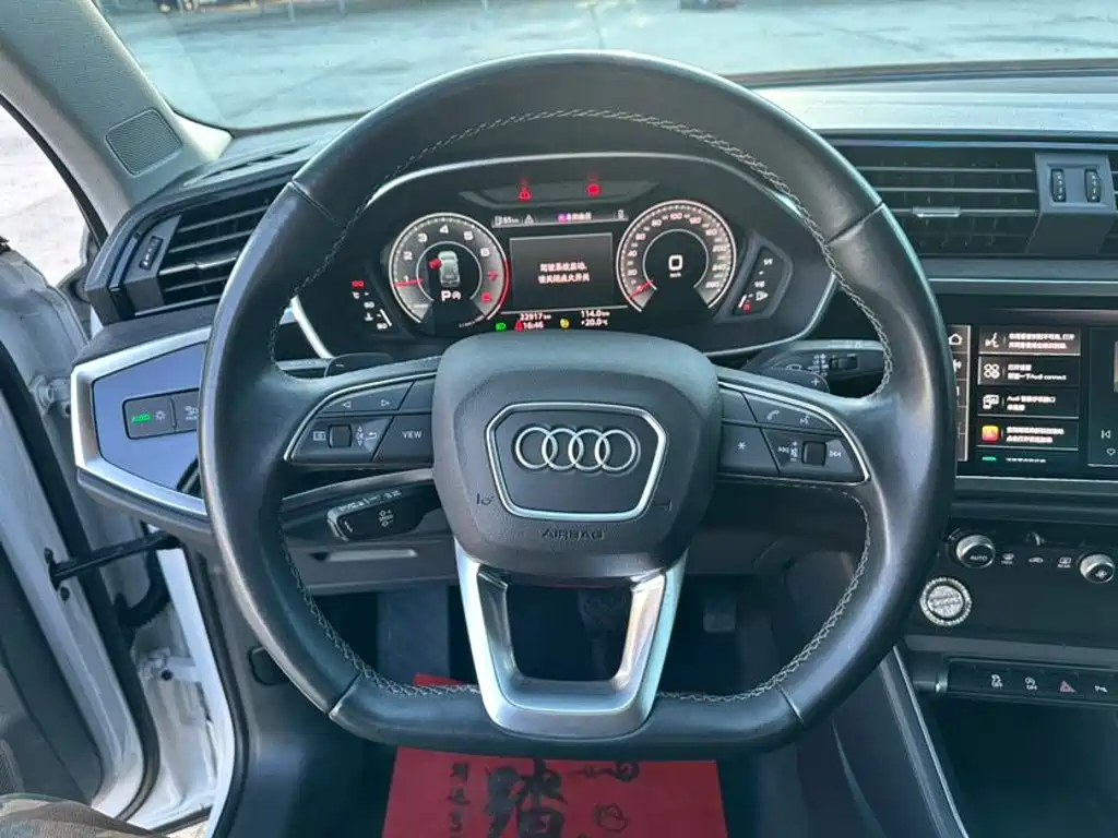 Audi Q3 — миниатюра 12