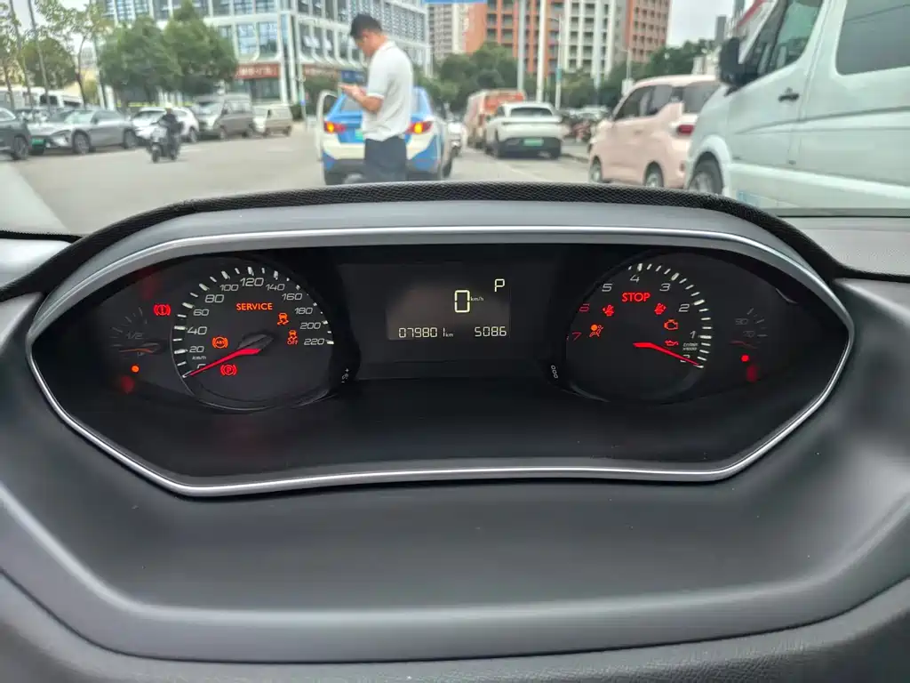 Peugeot 308 — миниатюра 13