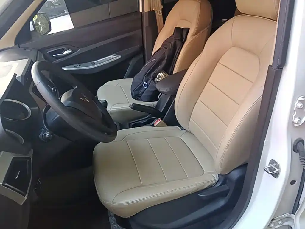 Wuling Hongguang — миниатюра 15
