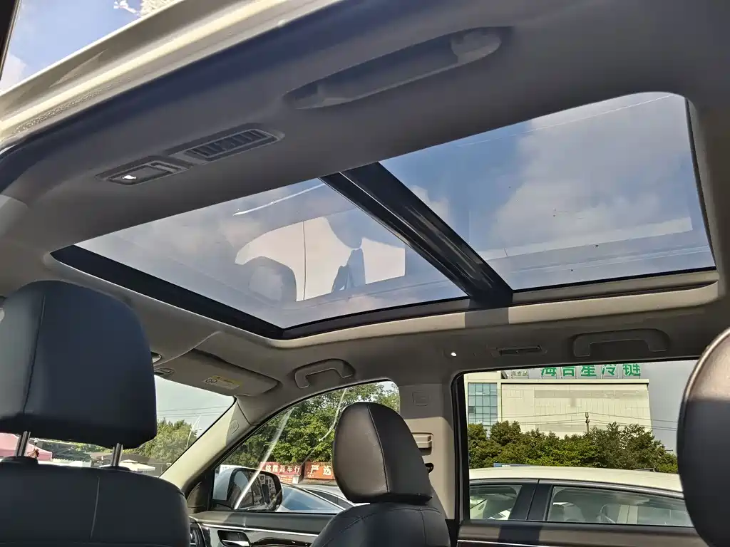 GAC GS8 2017 320T Luxury Smart Connect ( мест)