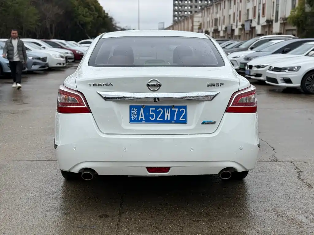 NISSAN TEANA