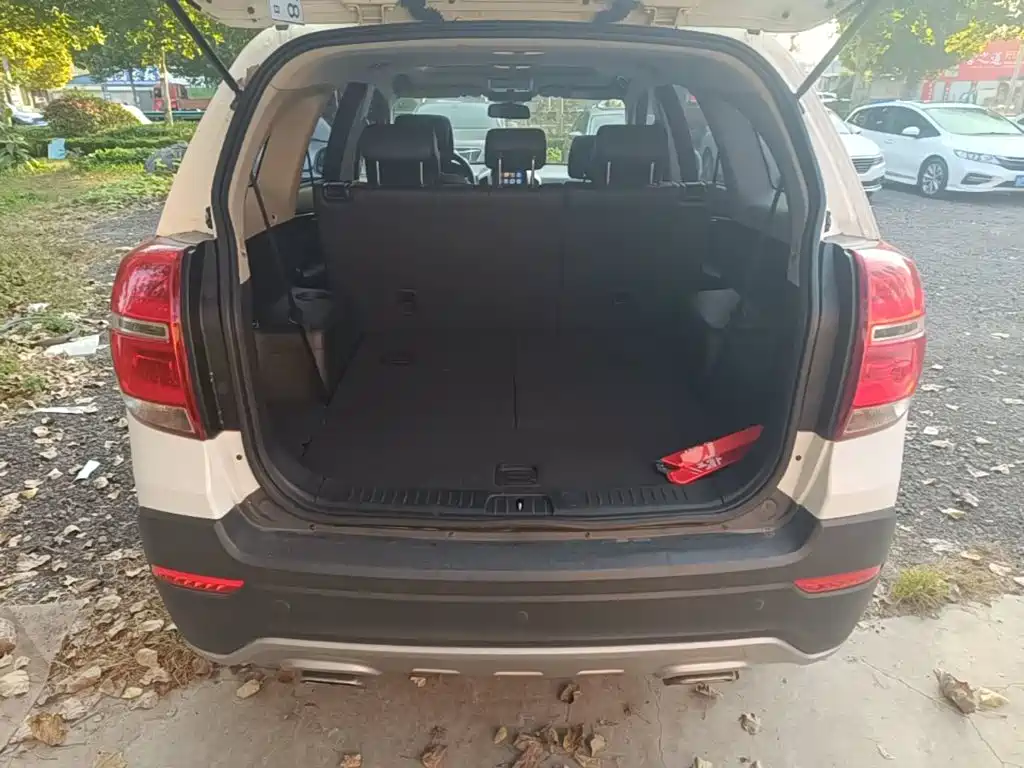 Chevrolet Captiva — миниатюра 19
