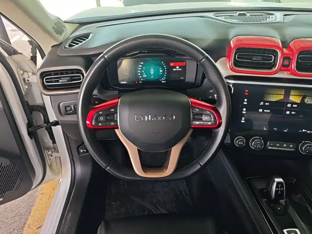 Lynk & Co 03 — миниатюра 11