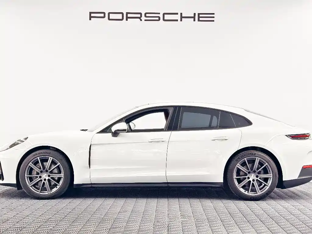 Porsche Panamera — миниатюра 4