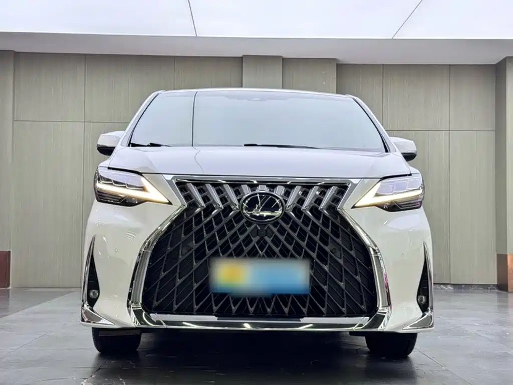 Lexus LM — миниатюра 7